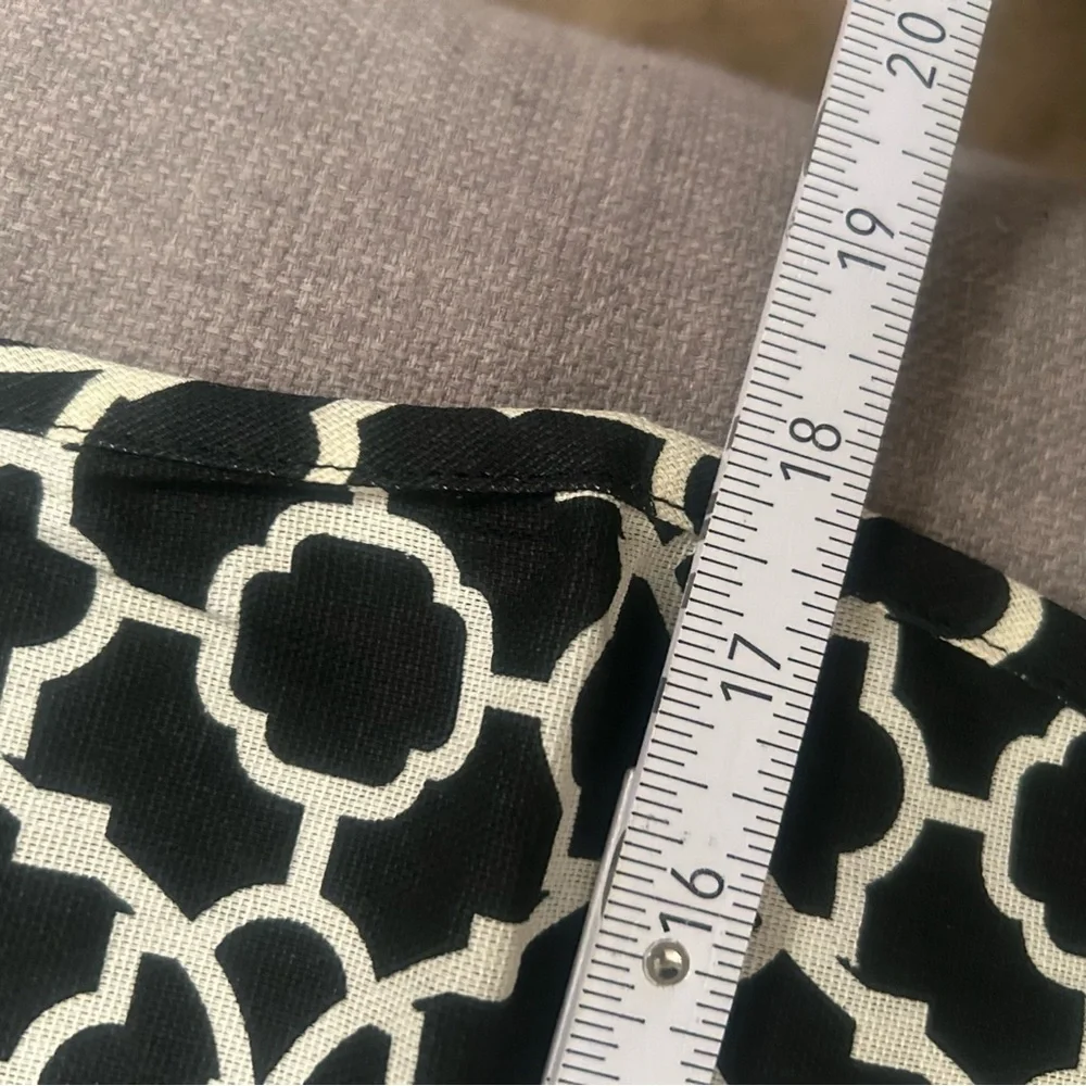 WAVERLY Black and White Cotton Patterned Window Valance #0615259B